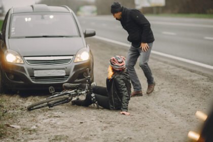 Mobil Satu Keluarga Diserang Pria Misterius di Bekasi, Modus Kaki Terlindas Berujung Minta Rp1 Juta