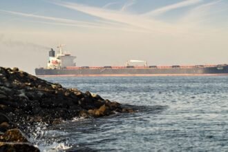 Iran Buka Selat Hormuz untuk Kapal Komersial Saat Gencatan Senjata Berlaku