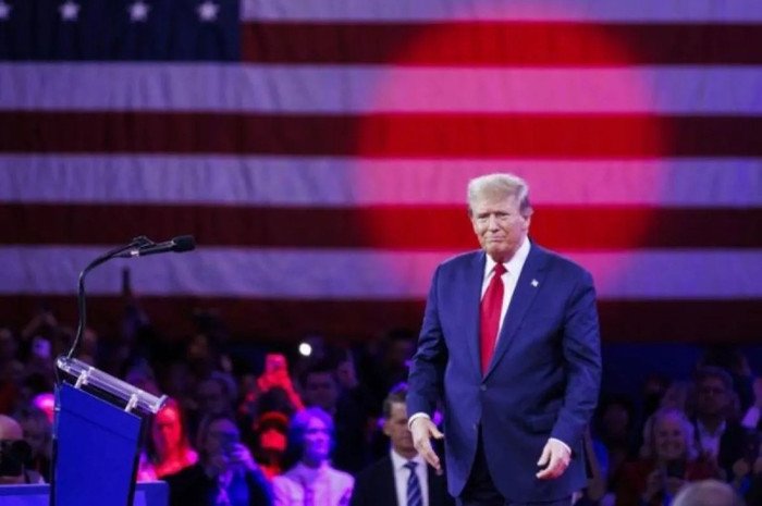 Trump Desak Negara Arab untuk Normalisasi dengan Israel
