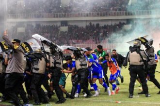 DPR Desak Kemenpora Evaluasi PSSI Usai Rentetan Kerusuhan Suporter