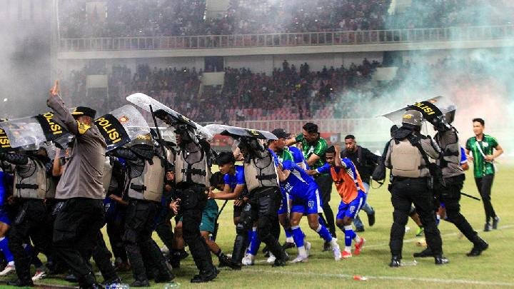 DPR Desak Kemenpora Evaluasi PSSI Usai Rentetan Kerusuhan Suporter