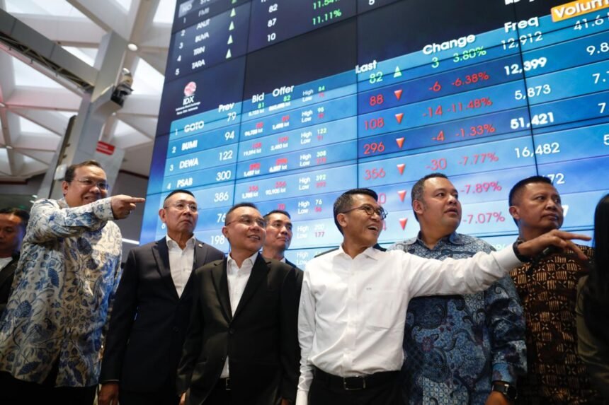 DPR Kunjungi ke BEI di Tengah Tekanan IHSG, Pasar Tunggu Sinyal Stabilitas