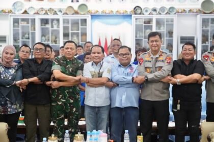 Gubernur Kalteng Agustiar Sabran Dorong Perlindungan buruh Lewat forum Dialog