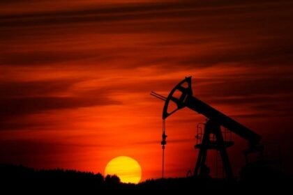 Minyak Terancam Anjlok! Menkeu AS Sebut Exit UEA dari OPEC Jadi Pemicu Harga Runtuh