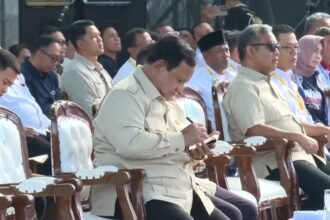 Prabowo Catat Langsung Tuntutan Buruh, Daycare dan Hunian Jadi Fokus