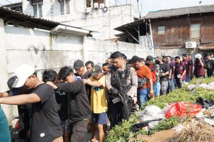 Polri Bongkar Kampung Narkoba di Samarinda, DPR Desak Usut Bandar Besar hingga Beking Aparat