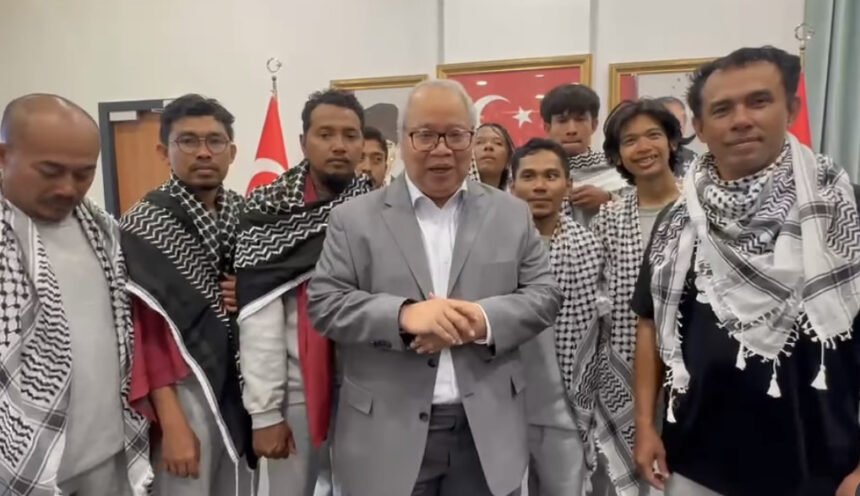 Sukses Dievakuasi ke Istanbul, 9 WNI Relawan Flotilla Pulang ke Tanah Air Sabtu Ini