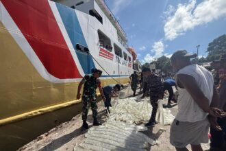 TNI AL Gagalkan Peredaran 620 Liter Sopi Ilegal di Banda Naira