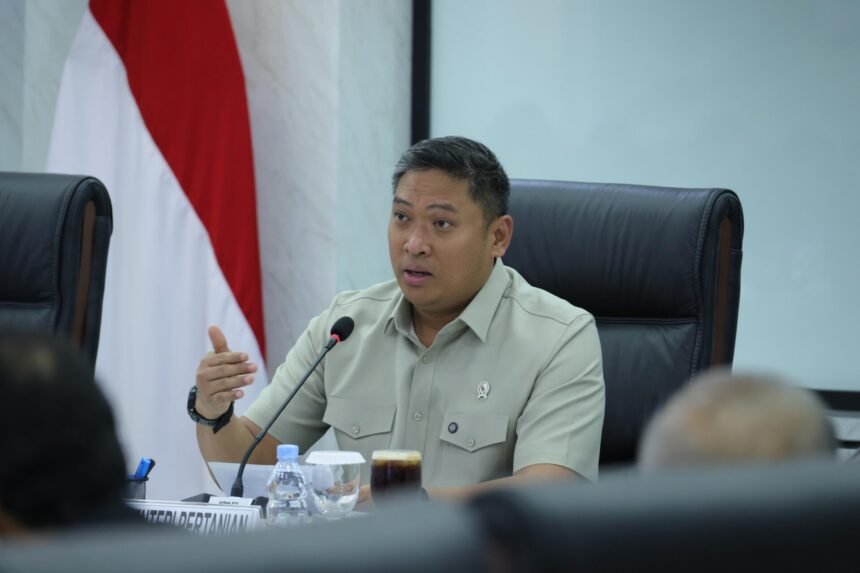 Kantongi Daftar 139 Pabrik Nakal, Wamentan Sudaryono Desak Harga Sawit Petani Dikembalikan Normal