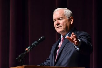 Robert Gates Beberkan Netanyahu Pernah Klaim Iran Akan Kolaps dalam Sekali Serang