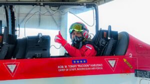 KSAU Kawal Misi Jupiter Aerobatic Team di HUT ke-65 RBAF Brunei