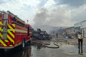 Sudah Memasuki Hari Kedelapan, Kebakaran Gudang Plastik di Kapuk Cengkareng Belum Padam Total
