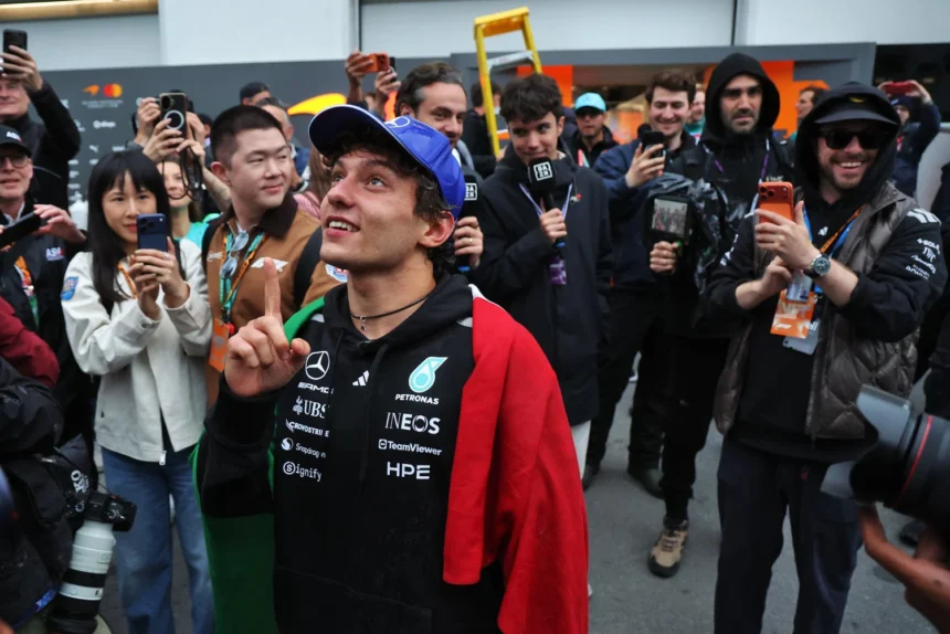 Tak Ada Team Order, Kimi Antonelli Akui Duel Lawan Russell di GP Kanada Sangat Brutal
