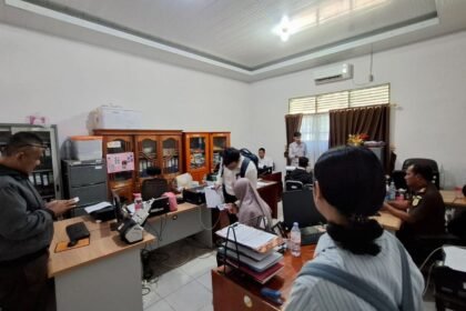 Kejati Kalteng Geledah Kantor KPU Kotim, Buru Dalang Korupsi Hibah Pilkada Rp40 Miliar