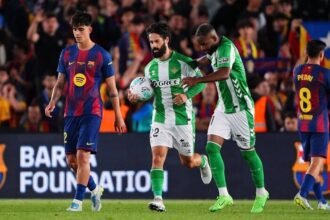 Kontroversi penalti Gavi vs Isco akhirnya terungkap lewat audio VAR, keputusan wasit tetap memicu perdebatan panas di laga Barcelona vs Real Betis.