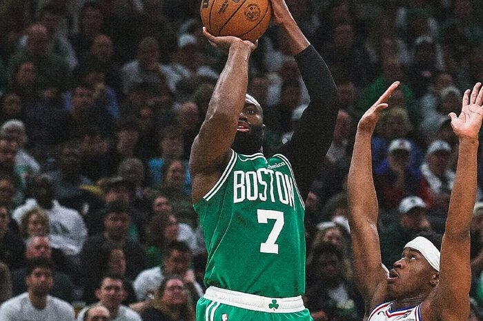 Kontroversi Jaylen Brown usai playoff NBA 2026 memicu spekulasi besar soal masa depan Boston Celtics.