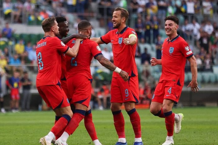 Jadwal lengkap Timnas Inggris di Piala Dunia 2026, daftar pemain, kondisi terkini skuad Thomas Tuchel, analisis peluang juara, hingga update cedera pemain utama The Three Lions.