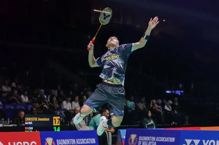 Langkah Jonatan Christie terhenti di perempat final Malaysia Masters 2026 usai kalah tiga gim dari Hu Zhe An.