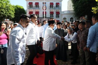 Diaspora Indonesia di Prancis memuji semangat kerja Presiden Prabowo Subianto saat menghadiri salat Iduladha 1447 H di Paris dan menyebutnya sebagai pejuang modern yang membawa harapan menuju Indonesia Emas 2045.