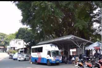 Layanan SIM Keliling Jakarta hari ini hadir di lima lokasi, warga bisa perpanjang SIM dengan mudah tanpa antre panjang di Satpas.