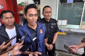 Satu keluarga ditemukan meninggal di tempat wisata Temanggung, polisi dalami penyebab kematian yang masih misterius.