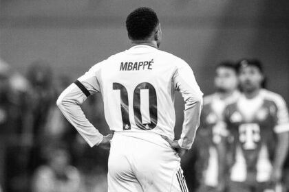 Mbappe dikabarkan ogah tampil di Bernabeu akibat cemoohan fans. Statistik tajam, tapi hubungan dengan Madridista retak. Ada apa sebenarnya?