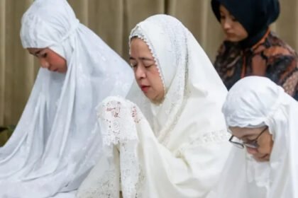 Puan Maharani ajak masyarakat jadikan Idul Adha 2026 sebagai momentum memperkuat solidaritas dan kepedulian sosial usai Salat Id di Kompleks DPR RI.