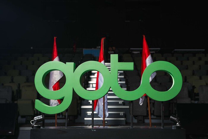 GOTO menjawab resmi permintaan klarifikasi BEI terkait Perpres perlindungan pekerja transportasi online, potongan ojol 8 persen, dan masuknya Danantara sebagai pemegang saham baru kurang dari 1 persen.