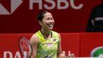 Ratchanok Intanon mencuri perhatian pada final Malaysia Masters 2026 setelah menumbangkan unggulan utama Chen Yu Fei dan meraih gelar perdana musim ini.