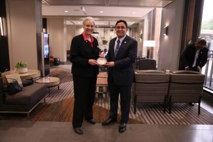 Pertamina memperkuat kolaborasi global dengan akademisi dunia untuk mendorong produksi migas nasional berbasis teknologi dan riset.
