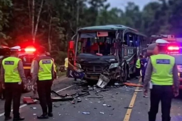 Proses identifikasi korban kecelakaan Bus ALS di Muratara terus dipercepat, keluarga diminta segera datang ke Posko DVI Palembang dengan membawa data lengkap.