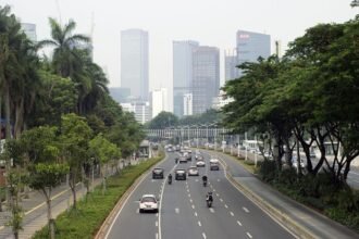 Cuaca cerah diperkirakan menyelimuti wilayah Jakarta sepanjang Kamis hingga Jumat dini hari berdasarkan prakiraan terbaru BMKG.