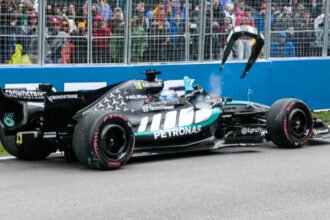 George Russell Minta Maaf pada Marshal dan FIA Setelah Lempar Pelindung Kepala di F1 GP Kanada