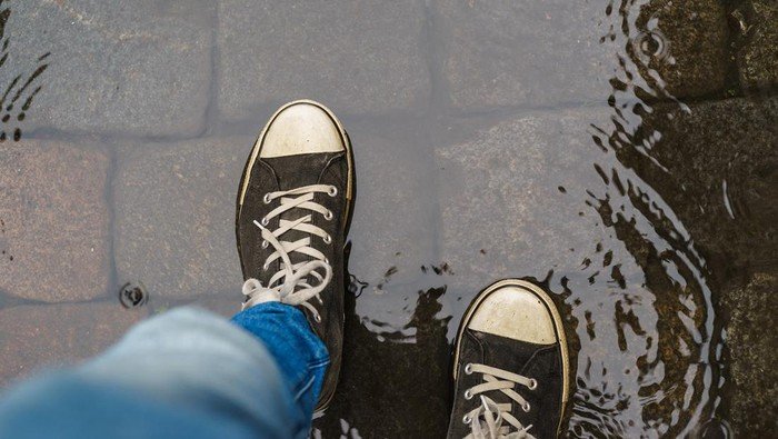 Belum Sempat Pakai Sepatu Baru, Siswa SMK Meninggal Karena Terpaksa Pakai Sepatu Kesempitan