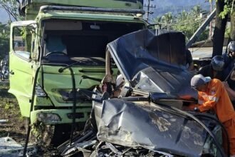Tabrakan Beruntun 5 Kendaraan di Jalur Solok-Padang, 4 Nyawa Melayang di Jalur Maut