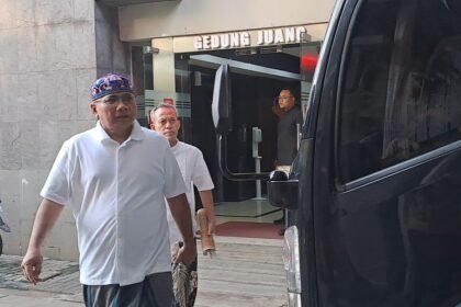 Cerita Eny Retno Jenguk Yaqut Cholil Qoumas Bawa Tempe Goreng : "Abah Punya GERD, Hindari Santan"