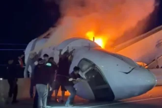 Detik-Detik Jet NetJets Jatuh di Texas, Lima Selamat Satu Tewas