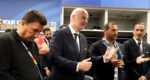 Alami Diskriminasi di AS, Presiden FIFA Datangi Ruang Ganti Timnas Iran dan Bilang Begini