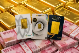 Harga emas Pegadaian pada 10 Juni 2026 menunjukkan pergerakan beragam, dengan Antam turun Rp10.000 per gram sementara UBS dan Galeri24 tetap stabil.