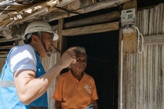 Listrik PLN 24 jam resmi hadir di Dusun Noemuke, Timor Tengah Selatan, membuka peluang baru bagi pendidikan, usaha kecil, dan peningkatan kesejahteraan warga.