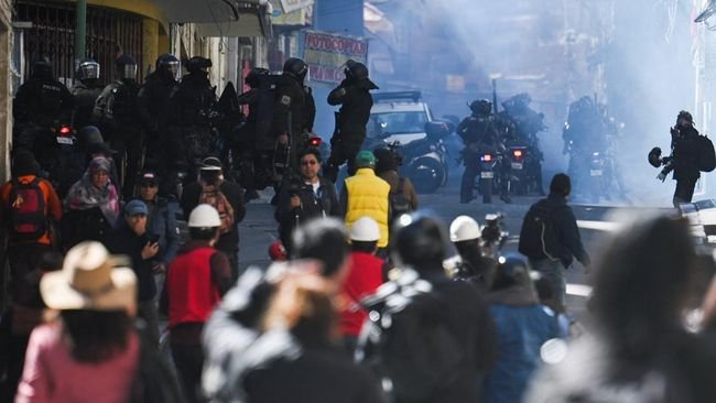 Presiden Bolivia Rodrigo Paz Tetapkan Status Darurat Nasional