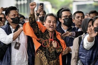 Roy Suryo dan Dokter Tifa Tolak Tanda Tangan Berita Acara Pengalihan Penahanan