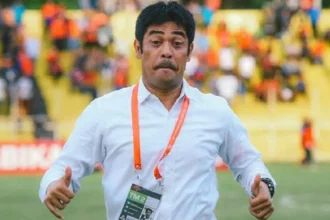 Semen Padang Tunjuk Nil Maizar, Misi Bangkit dari Luka Degradasi