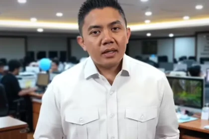 Seskab Teddy Buka-bukaan Soal Kunjungan Presiden Usai Disorot Dino Patti Djalal