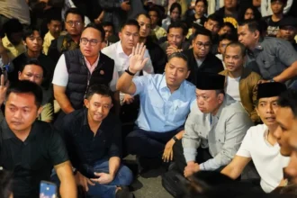 Muhammad Qodari menegaskan demokrasi membutuhkan ruang dialog setelah diskusi yang menghadirkan sejumlah pejabat pemerintah di UGM berujung aksi penolakan mahasiswa.