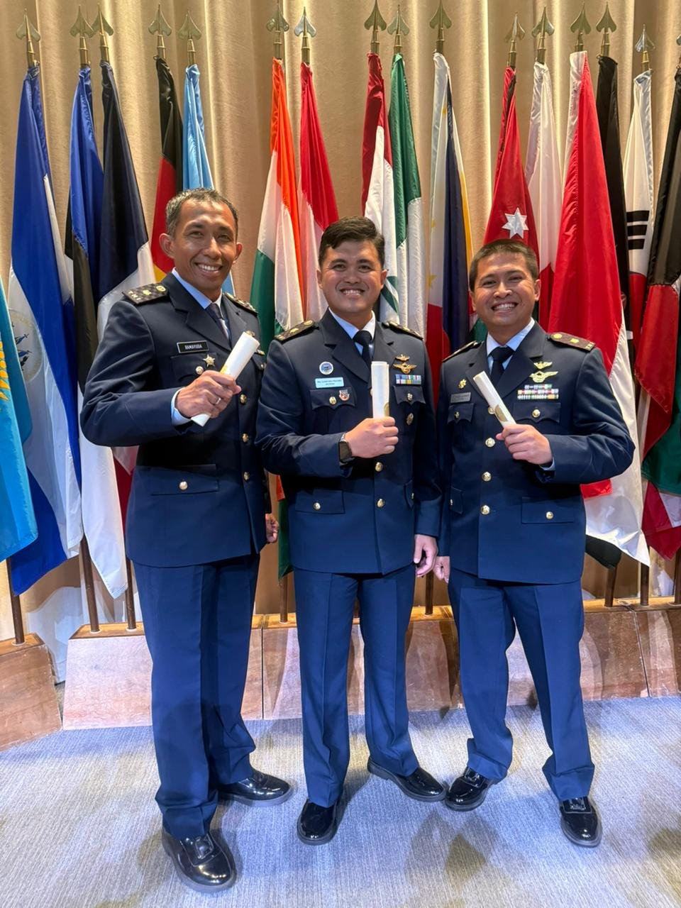 Tiga Perwira TNI AU Lulus ACSC AS, Siap Hadapi Tantangan Strategis 12 Tiga Perwira TNI AU Lulus ACSC AS, Siap Hadapi Tantangan Strategis