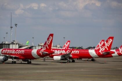 Mulai 1 Juli, AirAsia Setop Penerbangan Jakarta - Singapura, Penumpang Wajib Transit via Kuala Lumpur
