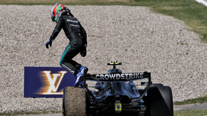 Kena 'Penyakit' Baterai Mercedes, Kimi Antonelli Gagal Podium Akibat Mogok di GP Barcelona