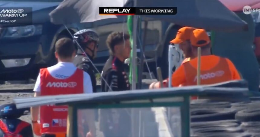 Blunder Fatal! Tampar Petugas Sirkuit, Marco Bezzecchi Dilarang Balapan di MotoGP Ceko