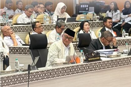Komisi V DPR RI menyetujui pagu indikatif Kementerian PU Tahun Anggaran 2027 sebesar Rp98,47 triliun dengan fokus pada pembangunan infrastruktur dasar, prasarana strategis, serta program berbasis masyarakat.
